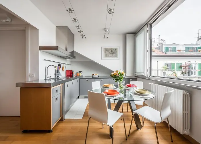 The Orange Attic - Navigli
